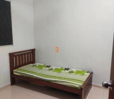 Pengkalan Baharu Ski Chalet | Rumah Singgah