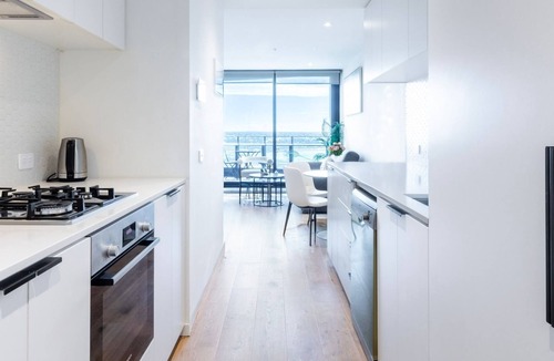 Footscray Apartment | Run Above It All Pool, Gym & Skyline Views