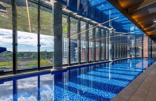 Footscray Apartment | Run Above It All Pool, Gym & Skyline Views
