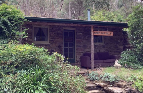 Mount Alexander Shire Cabin | Rustic miners cabin