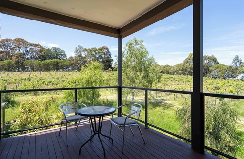 Labertouche House | Rustic Winery Villa | Queen + Single Bed Room 2 with En-Suite