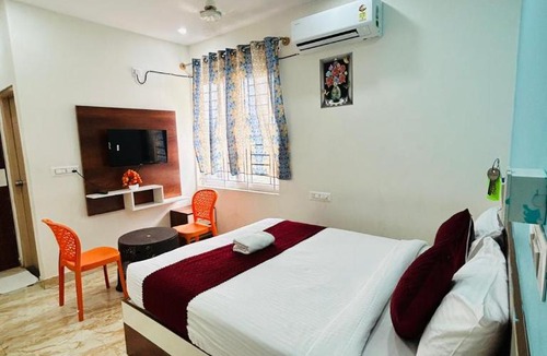 JP Nagar Hotel | S K Comforts