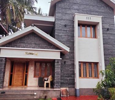 Kundapur House | Sadachandra Home Stay