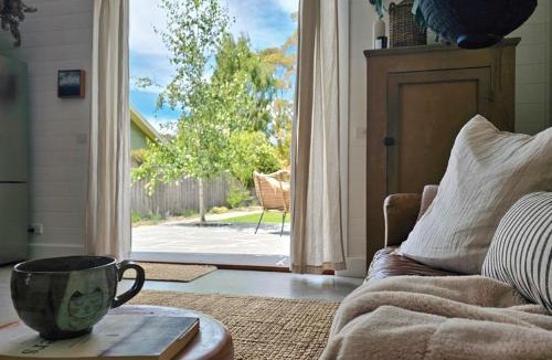 Glenlyon Apartment | Sage