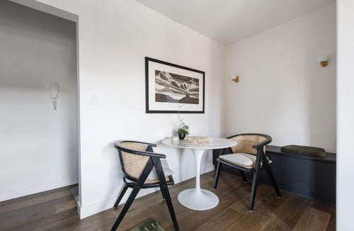 St Kilda West Apartment | Sage Haven - Laidback St Kilda Beach Living