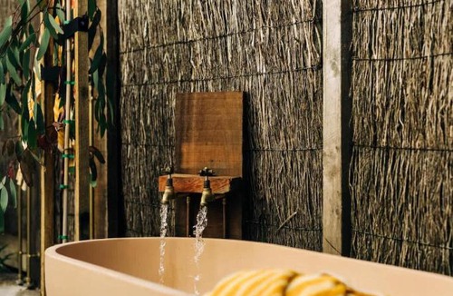 Queenscliff House | Sagres Queenscliff, Designer Oceanfront Escape with Pool & Sauna