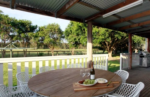 Anna Bay House | Sahara Trails 'Complex' - Sleeping groups, WiFi, Air Conditioning, Horse Riding and much more !