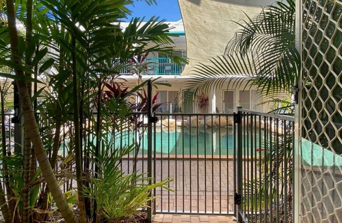 Horseshoe Bay Apartment | Sails on Horseshoe Apartment 5