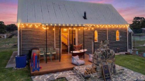 Myponga House | Saints and Sunsets By Wine Coast Holidays