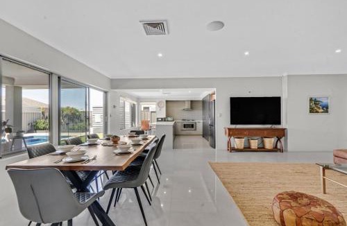 Dalyellup House | Salt and Serenity - Beachside Escape with Pool