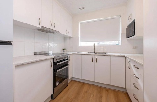 Forster Apartment | 'Salt & Mardi' Great location!