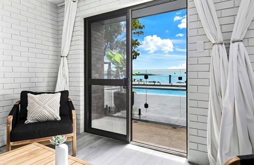 Traviston Apartment | Salt & Stone Villa on the beach - Villa 4 of 4