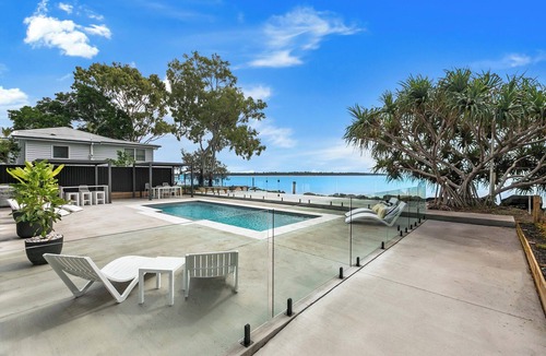 Traviston Apartment | Salt & Stone Villa on the beach - Villa 4 of 4
