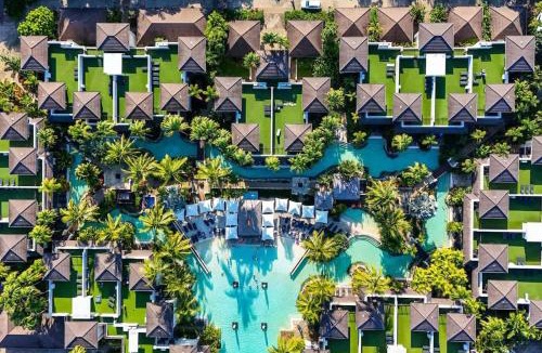 Port Douglas Hotel | 'Saltwater Studio' Experience Resort-style Bliss