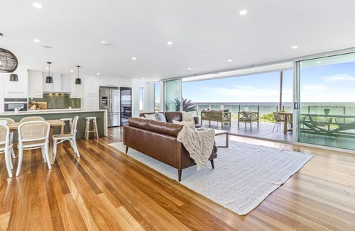 Sunrise Beach House | Saltwater, Sunrise Beach