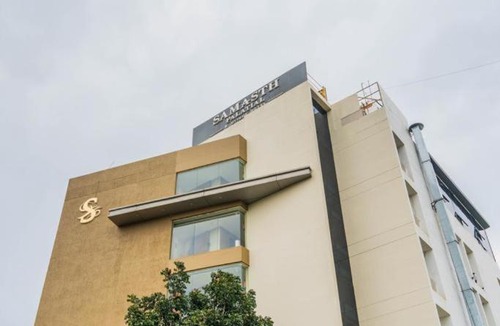 Vijayanagar Hotel | Samasth Palatial Hotel