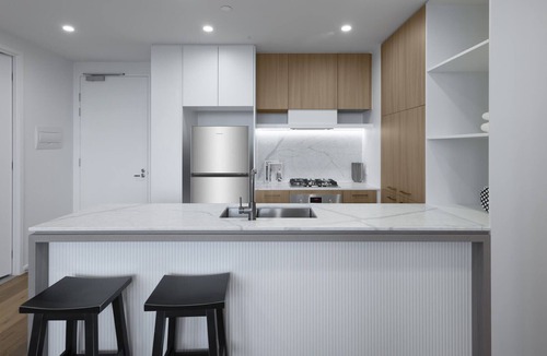 Coburg Apartment | Samma | Charming 2BR Queen Beds on Bell Street