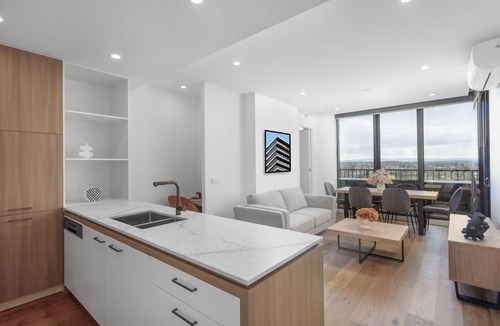 Heidelberg Heights Apartment | Samma| Modern 2BR Bell Street Bliss