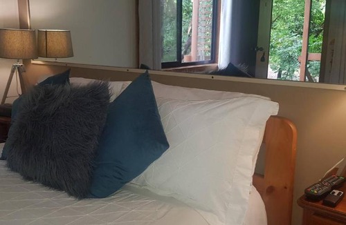Anna Bay Hostel | Samurai Beach Bungalows