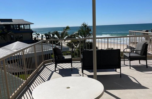 Currumbin Resort | Sanctuary Beach Resort