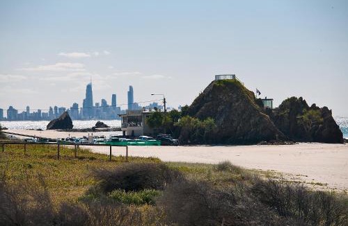 Currumbin Apartment | Sanctuary Lake Apartments