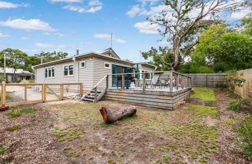 Anglesea House | Sand, Surf & Sunshine