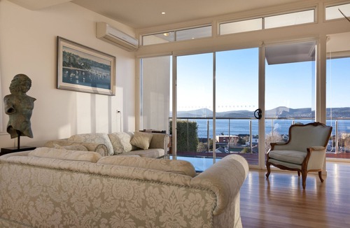 Sandy Bay House | Sandy Bay Sensation