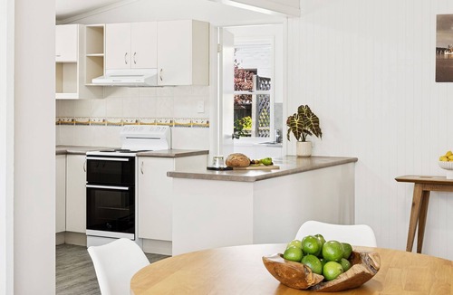 Yamba Cottage | Sandy Cheeks - Charming Beach Cottage - Holiday Yamba