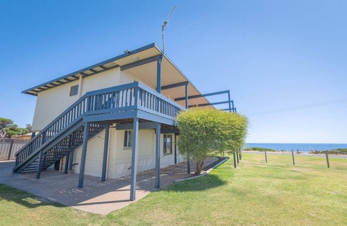 Carrickalinga House | Sandy Feet - 31 Gold Coast Drive