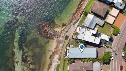 Corlette House | Sandy Point Escape