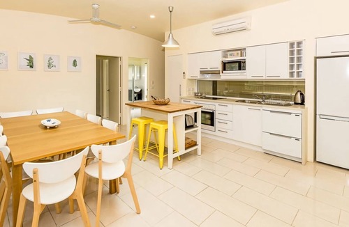 Sandy Point House | Sandy Star