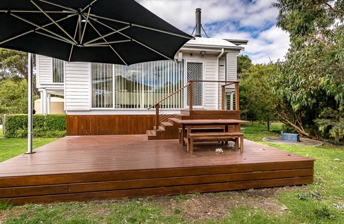 Sandy Point House | Sandy Star