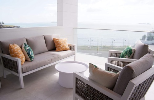 Zilzie House | Sandy Steps Beach House With Pool