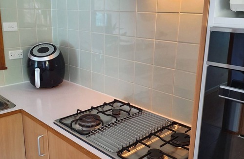 Capel Sound House | Sandy Toes Capel Sound - Newly Refurbished 2-minute walk to the beach & shops