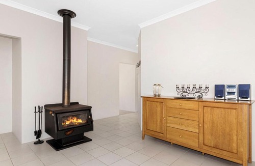 Abbey House | Sandylands Busselton with WiFi