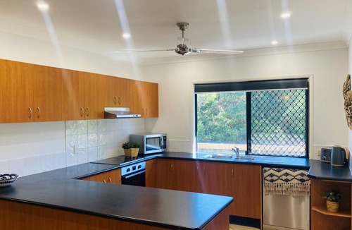 Rainbow Beach House | Sandys On Cypress - Rainbow Beach