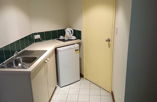 Redcliffe Hotel | Sanno Marracoonda Perth Airport Hotel