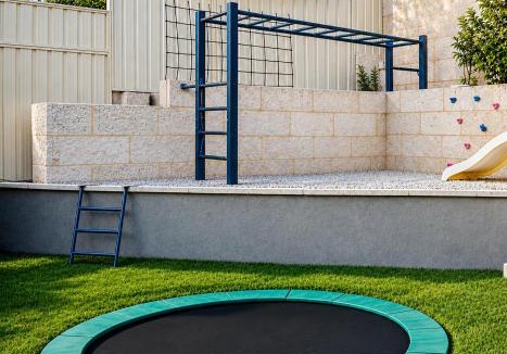 Hillarys House | Sant's Beach Retreat - Private Pool and Fire Pit