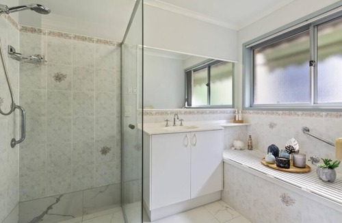 Eden House | Sapphire Belle - Views