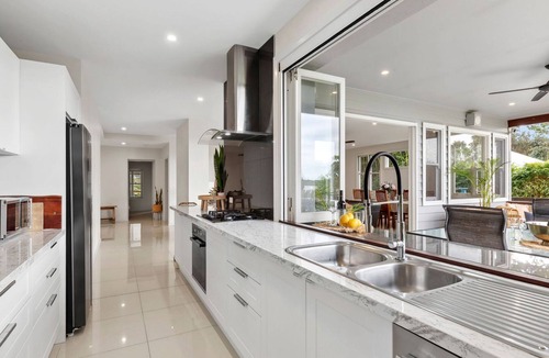 Urunga House | Sapphire Magic – A stunning waterfront escape in Urunga with beautiful river and ocean view