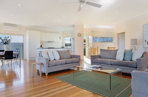 Merimbula House | Sapphire Views - Merimbula