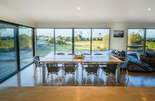 Blue Rocks House | Sawyers Bay Shacks