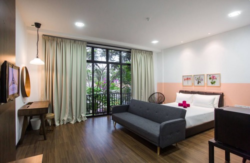 Kampung Kuala Parit Hotel | Sayong Resort