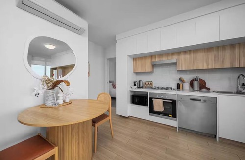 Hamilton Apartment | Scenic Nest - Hamilton Hideaway with Lush Views