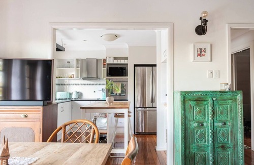 Lower Beechmont Ski Chalet | Scenic Rim Retreat: Mountain Oasis With Spa & BBQ