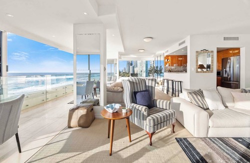 Main Beach Apartment | Sea Below, Sun Above by Aryve