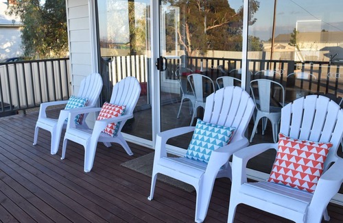 Clinton House | Sea Breeze - A Great Family Getaway