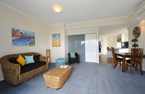 Mandurah Hotel | Sea Side 112