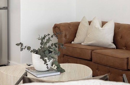 Shoalwater Apartment | Sea view Retreat - Spot Dolphins