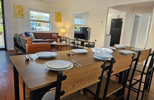 Cleveland House | SeaBreezeRetreat-BaySide-Redlands-Cleveland-Brisbane-GoldCoast!